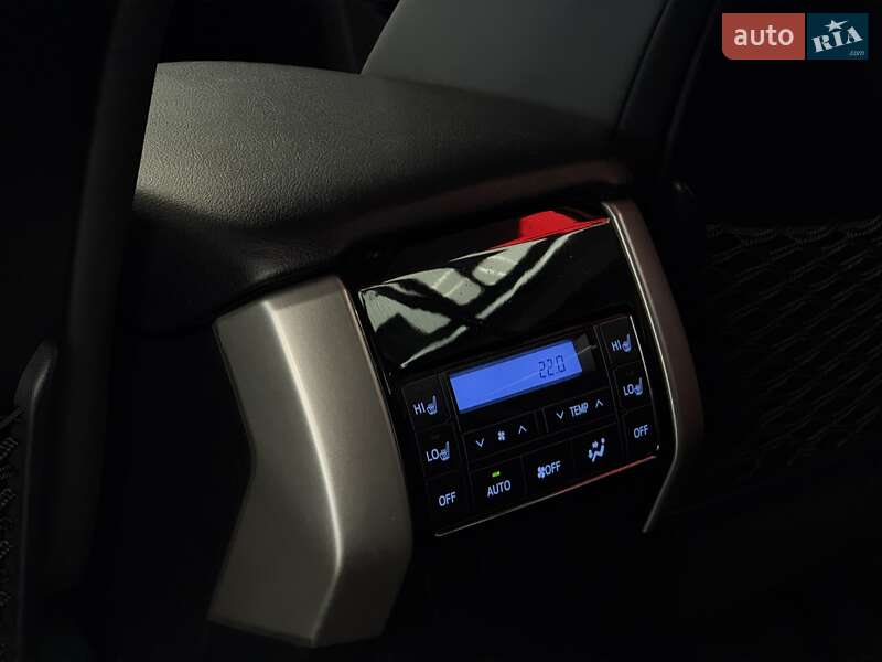 Позашляховик / Кросовер Toyota Land Cruiser Prado 2022 в Тернополі