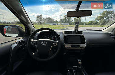 Позашляховик / Кросовер Toyota Land Cruiser Prado 2020 в 
