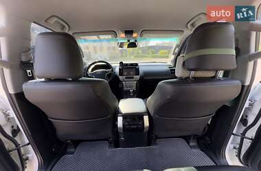 Позашляховик / Кросовер Toyota Land Cruiser Prado 2020 в 