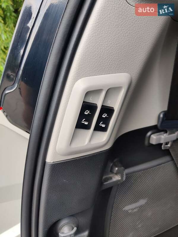 Внедорожник / Кроссовер Toyota Land Cruiser Prado 2010 в Фастове фото 36 Внедорожник / Кроссовер Toyota Land Cruiser Prado 2010 в Фастове