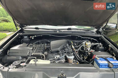 Внедорожник / Кроссовер Toyota Land Cruiser Prado 2006 в 