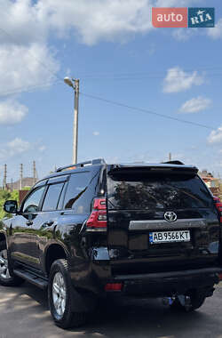 Внедорожник / Кроссовер Toyota Land Cruiser Prado 2023 в 