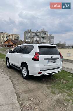 Внедорожник / Кроссовер Toyota Land Cruiser Prado 2019 в 