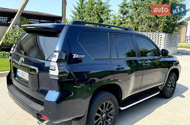 Внедорожник / Кроссовер Toyota Land Cruiser Prado 2021 в 