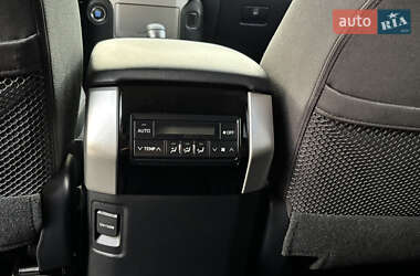 Внедорожник / Кроссовер Toyota Land Cruiser Prado 2022 в 