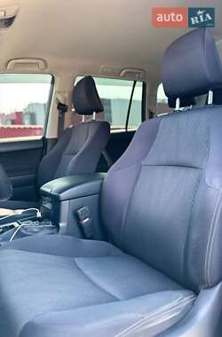 Позашляховик / Кросовер Toyota Land Cruiser Prado 2019 в 