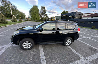 Внедорожник / Кроссовер Toyota Land Cruiser Prado 2010 в 