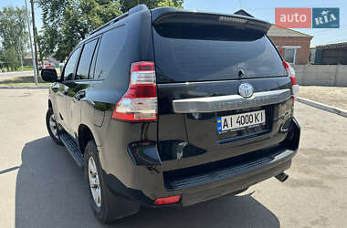 Позашляховик / Кросовер Toyota Land Cruiser Prado 2017 в 