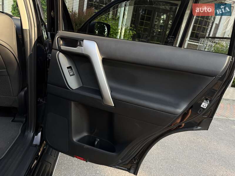 Внедорожник / Кроссовер Toyota Land Cruiser Prado 2021 в Виннице