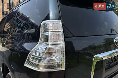 Позашляховик / Кросовер Toyota Land Cruiser Prado 2011 в 