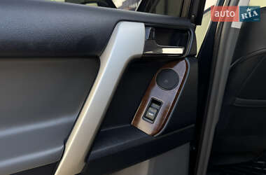 Позашляховик / Кросовер Toyota Land Cruiser Prado 2011 в 