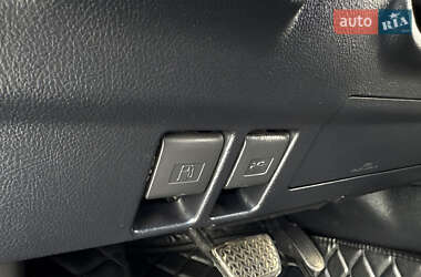 Позашляховик / Кросовер Toyota Land Cruiser Prado 2011 в 