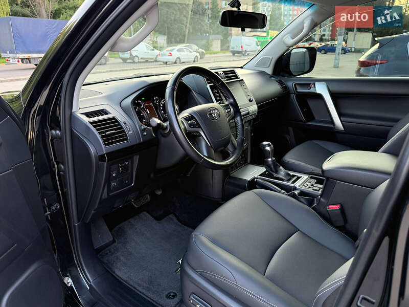 Внедорожник / Кроссовер Toyota Land Cruiser Prado 2021 в Киеве