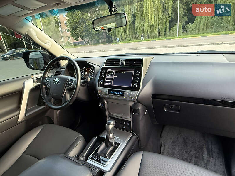 Внедорожник / Кроссовер Toyota Land Cruiser Prado 2021 в Киеве
