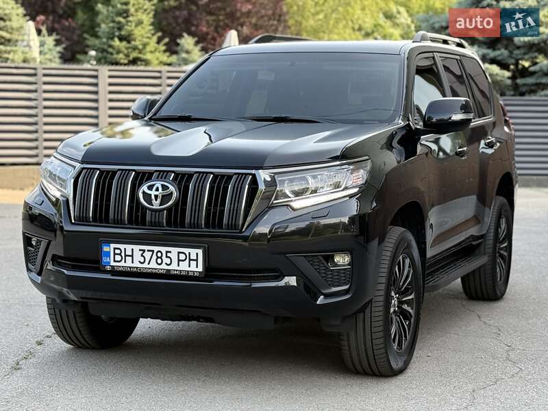 Toyota Land Cruiser Prado 2023
