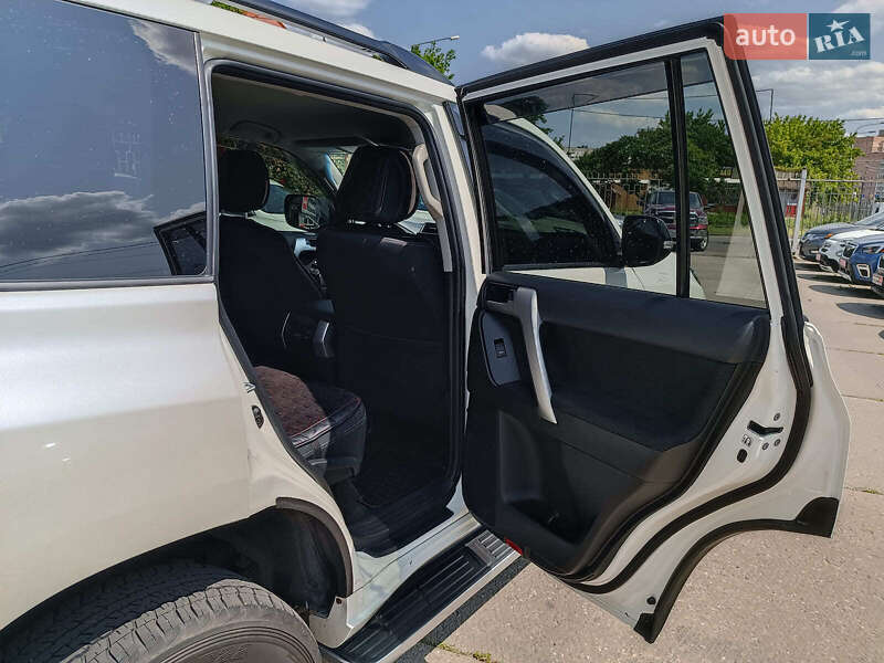 Внедорожник / Кроссовер Toyota Land Cruiser Prado 2021 в Харькове фото 32 Внедорожник / Кроссовер Toyota Land Cruiser Prado 2021 в Харькове