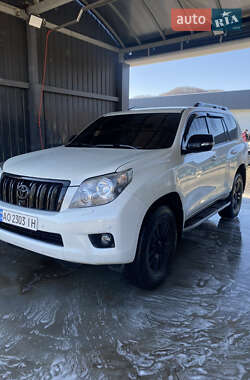 Позашляховик / Кросовер Toyota Land Cruiser Prado 2010 в Хусті