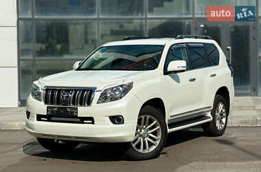 Внедорожник / Кроссовер Toyota Land Cruiser Prado 2010 в Харькове