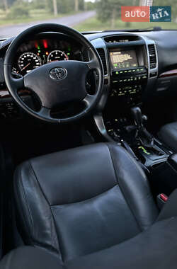 Внедорожник / Кроссовер Toyota Land Cruiser Prado 2006 в 