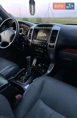 Внедорожник / Кроссовер Toyota Land Cruiser Prado 2006 в 