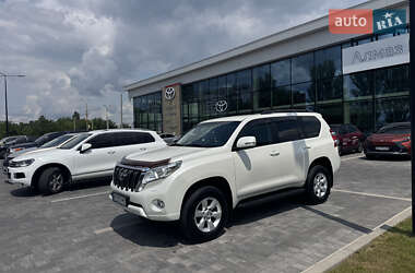 Позашляховик / Кросовер Toyota Land Cruiser Prado 2016 в 