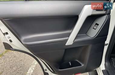 Внедорожник / Кроссовер Toyota Land Cruiser Prado 2020 в 