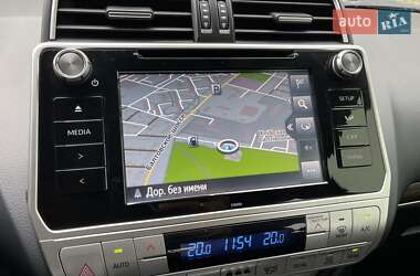 Внедорожник / Кроссовер Toyota Land Cruiser Prado 2020 в 
