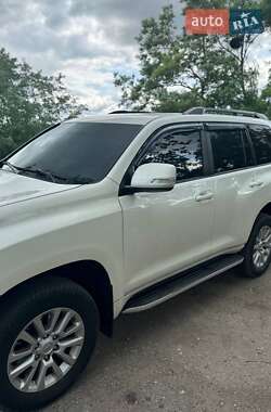Внедорожник / Кроссовер Toyota Land Cruiser Prado 2013 в 