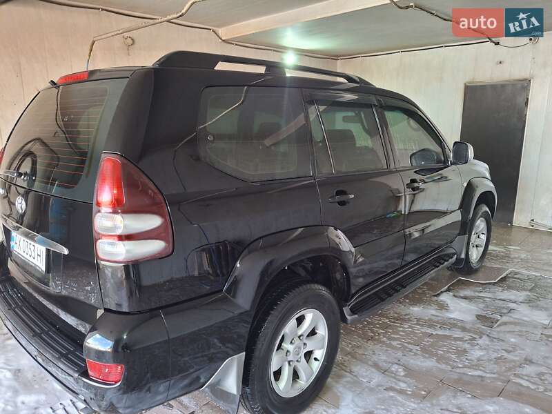 Внедорожник / Кроссовер Toyota Land Cruiser Prado 2005 в Краснокутске