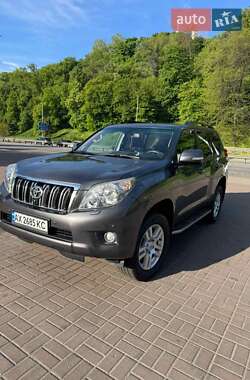 Внедорожник / Кроссовер Toyota Land Cruiser Prado 2010 в Киеве