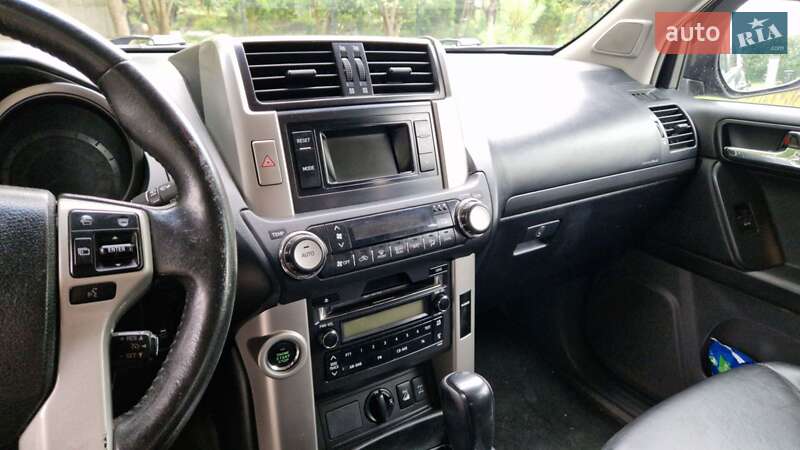 Внедорожник / Кроссовер Toyota Land Cruiser Prado 2010 в Ровно фото 11 Внедорожник / Кроссовер Toyota Land Cruiser Prado 2010 в Ровно