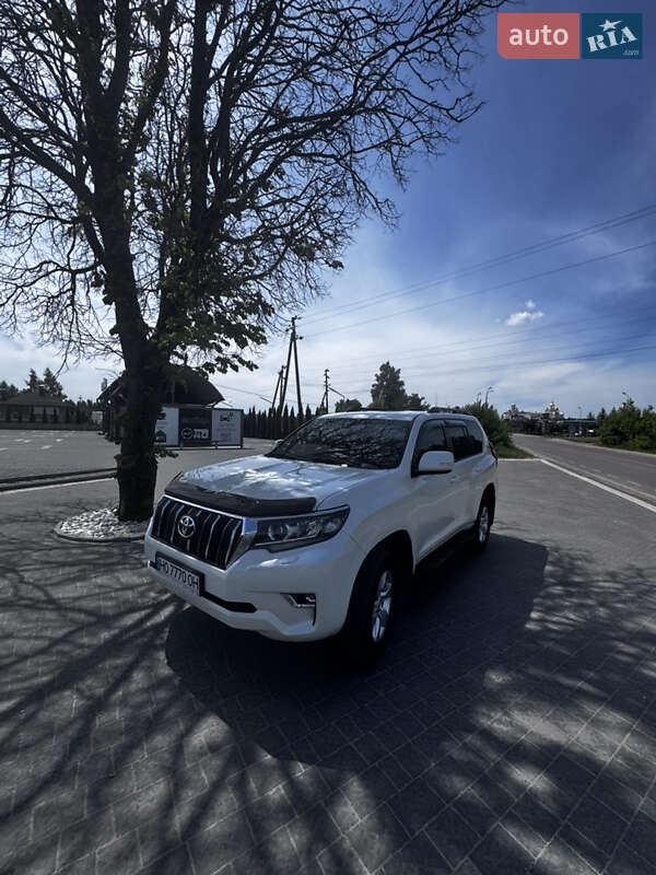 Внедорожник / Кроссовер Toyota Land Cruiser Prado 2022 в Тернополе