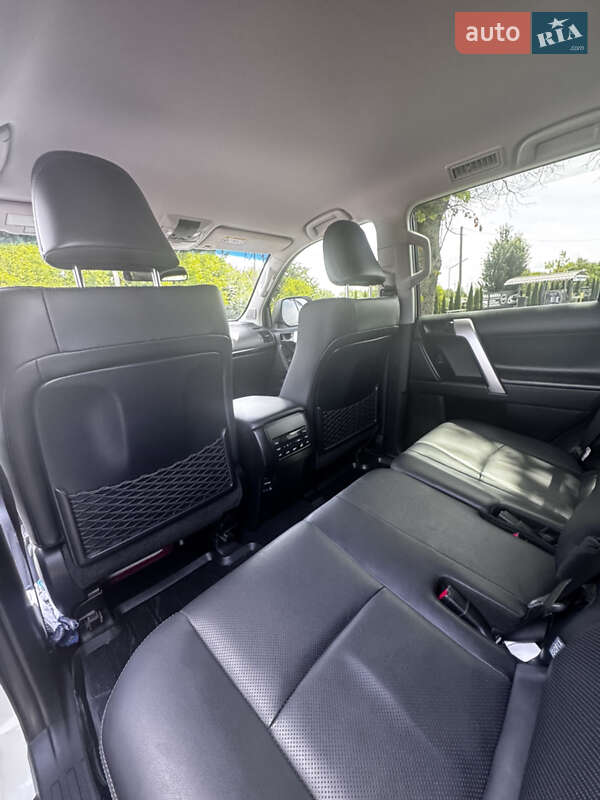 Внедорожник / Кроссовер Toyota Land Cruiser Prado 2022 в Тернополе