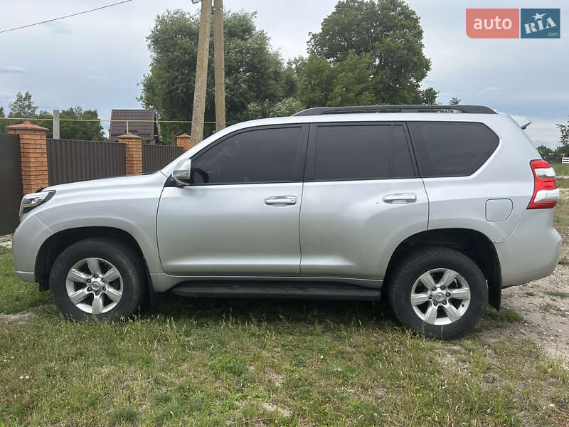 Внедорожник / Кроссовер Toyota Land Cruiser Prado 2015 в Конотопе
