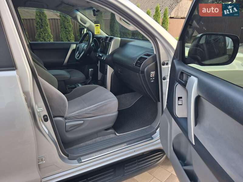 Внедорожник / Кроссовер Toyota Land Cruiser Prado 2013 в Ивано-Франковске