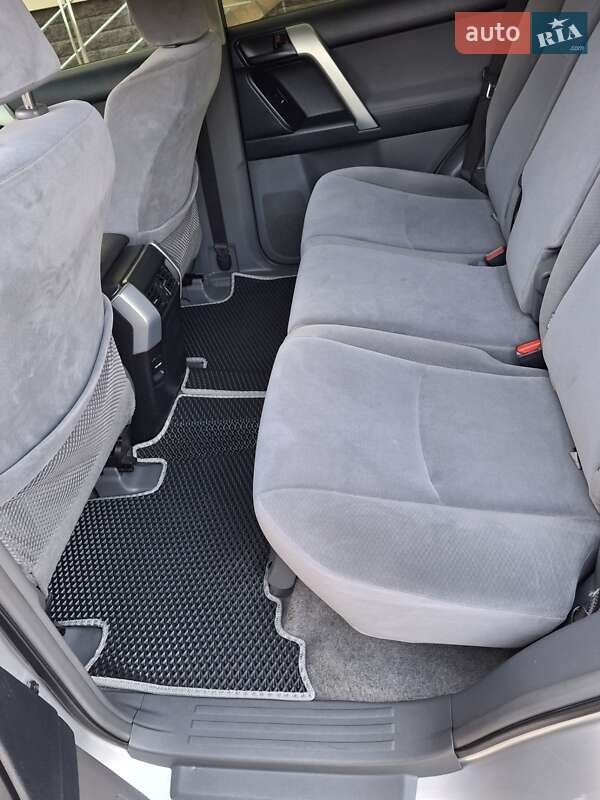 Внедорожник / Кроссовер Toyota Land Cruiser Prado 2013 в Ивано-Франковске