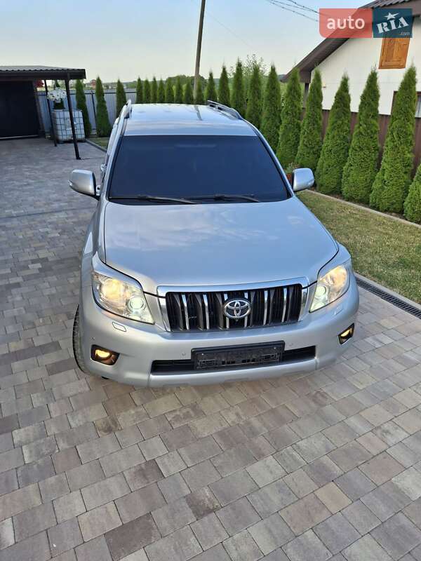 Внедорожник / Кроссовер Toyota Land Cruiser Prado 2013 в Ивано-Франковске