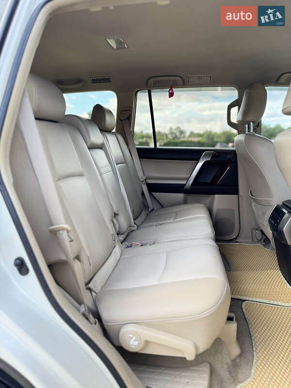 Внедорожник / Кроссовер Toyota Land Cruiser Prado 2010 в Одессе