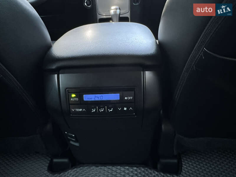 Внедорожник / Кроссовер Toyota Land Cruiser Prado 2018 в Умани