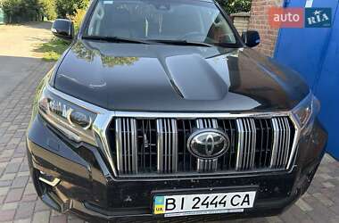 Внедорожник / Кроссовер Toyota Land Cruiser Prado 2018 в Хороле