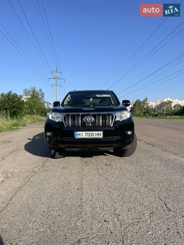 Внедорожник / Кроссовер Toyota Land Cruiser Prado 2019 в Полтаве