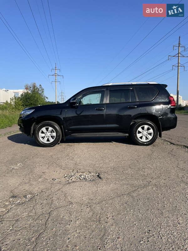 Внедорожник / Кроссовер Toyota Land Cruiser Prado 2019 в Полтаве