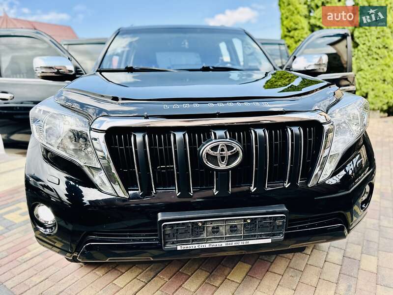 Toyota Land Cruiser Prado 2013