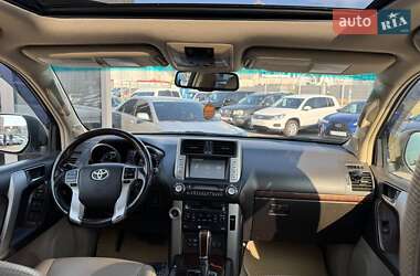 Позашляховик / Кросовер Toyota Land Cruiser Prado 2009 в 