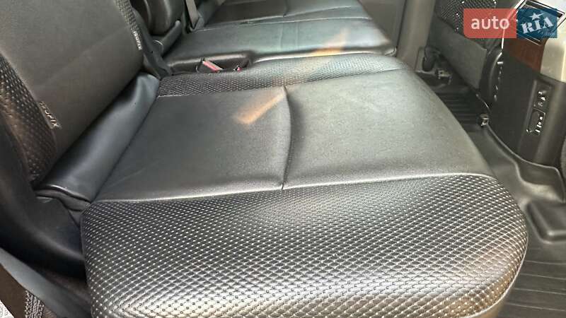 Позашляховик / Кросовер Toyota Land Cruiser Prado 2013 в Києві