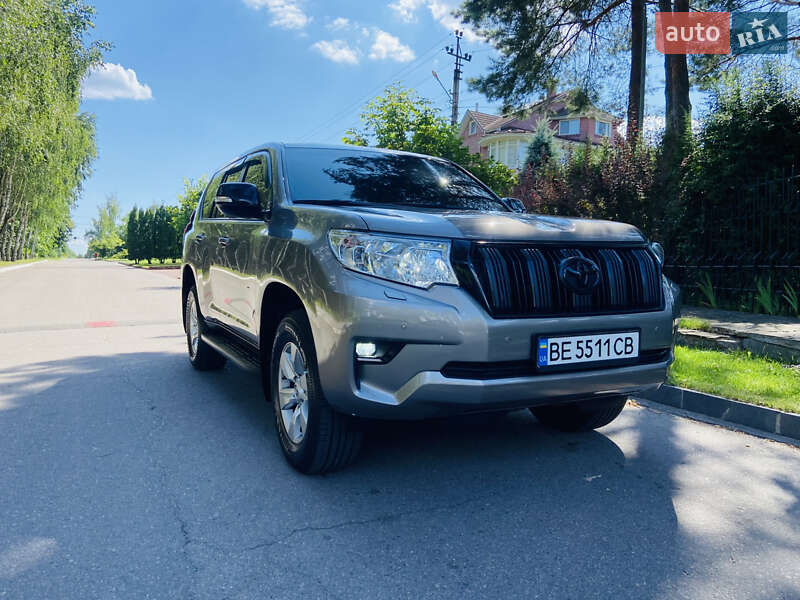 Позашляховик / Кросовер Toyota Land Cruiser Prado 2018 в Києві