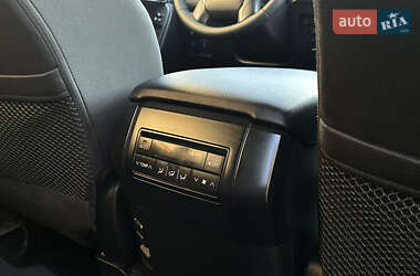 Внедорожник / Кроссовер Toyota Land Cruiser Prado 2020 в 