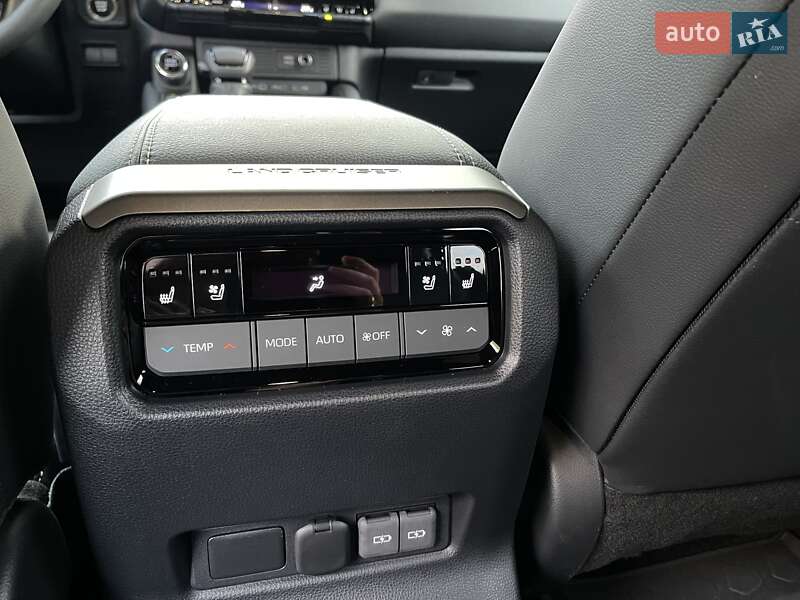 Внедорожник / Кроссовер Toyota Land Cruiser Prado 2024 в Киеве