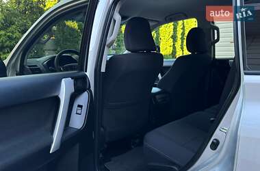 Внедорожник / Кроссовер Toyota Land Cruiser Prado 2020 в 