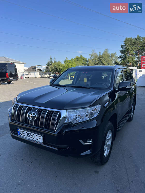 Внедорожник / Кроссовер Toyota Land Cruiser Prado 2022 в 